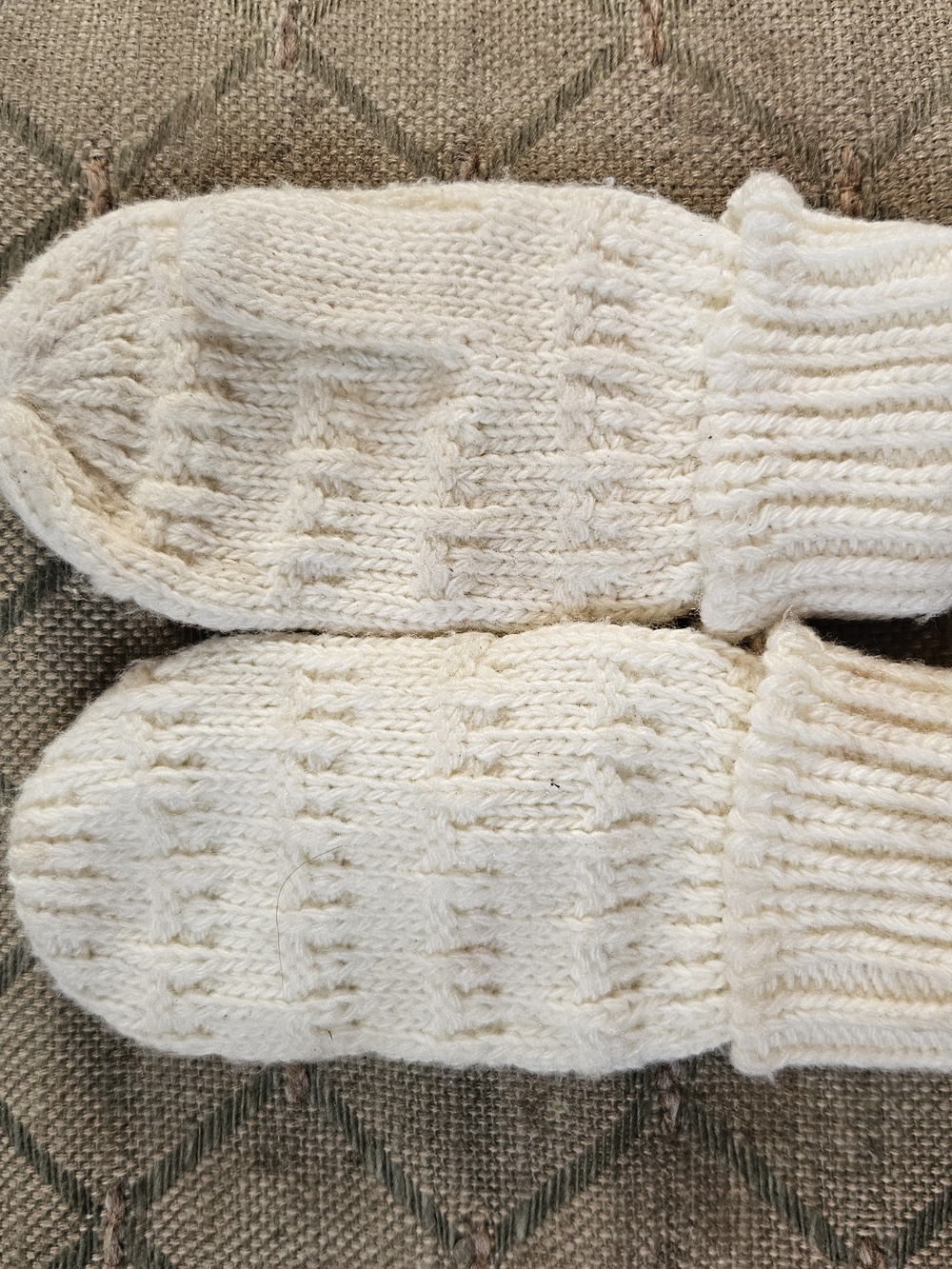 Kids Knit Mittens